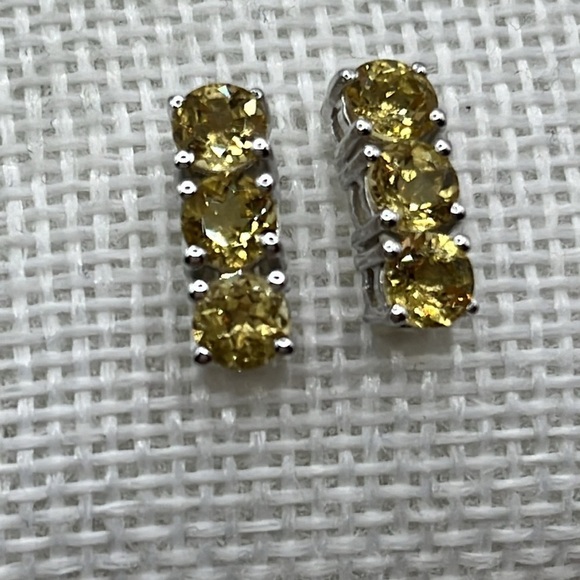 Sterling Silver 925 Yellow Gemstone Stud Earrings. 3 Gemstones Prong Set - Picture 2 of 11